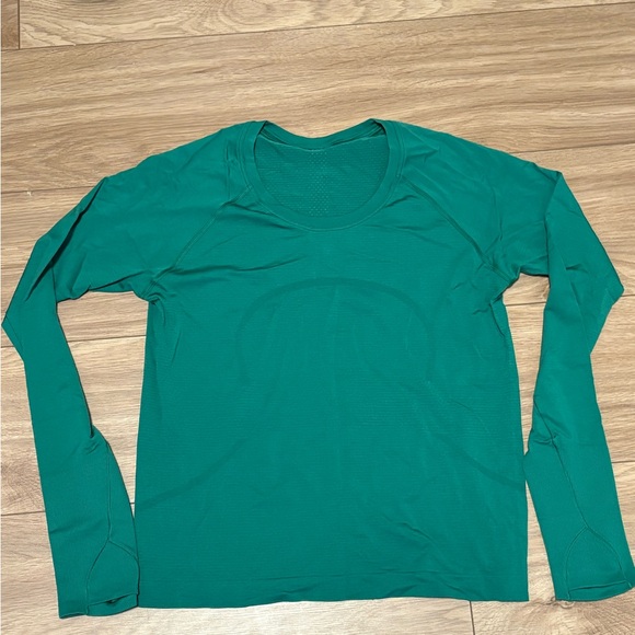 lululemon athletica Tops - Lulu lemon Swiftly Tech long sleeve shirt 2.0 hip length